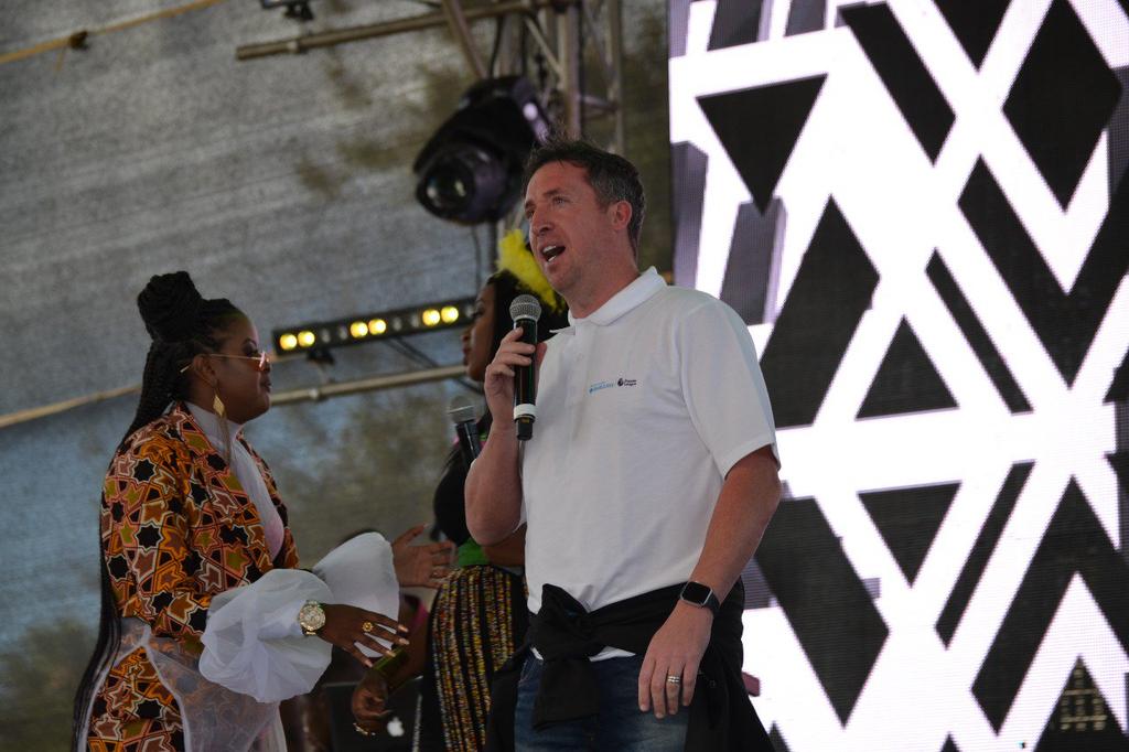 AbsaKenya's tweet photo. The legend himself...@Robbie9Fowler #RobbieInKenya #SuperFansUnited #KorogaFestival https://t.co/FngMXo80zJ