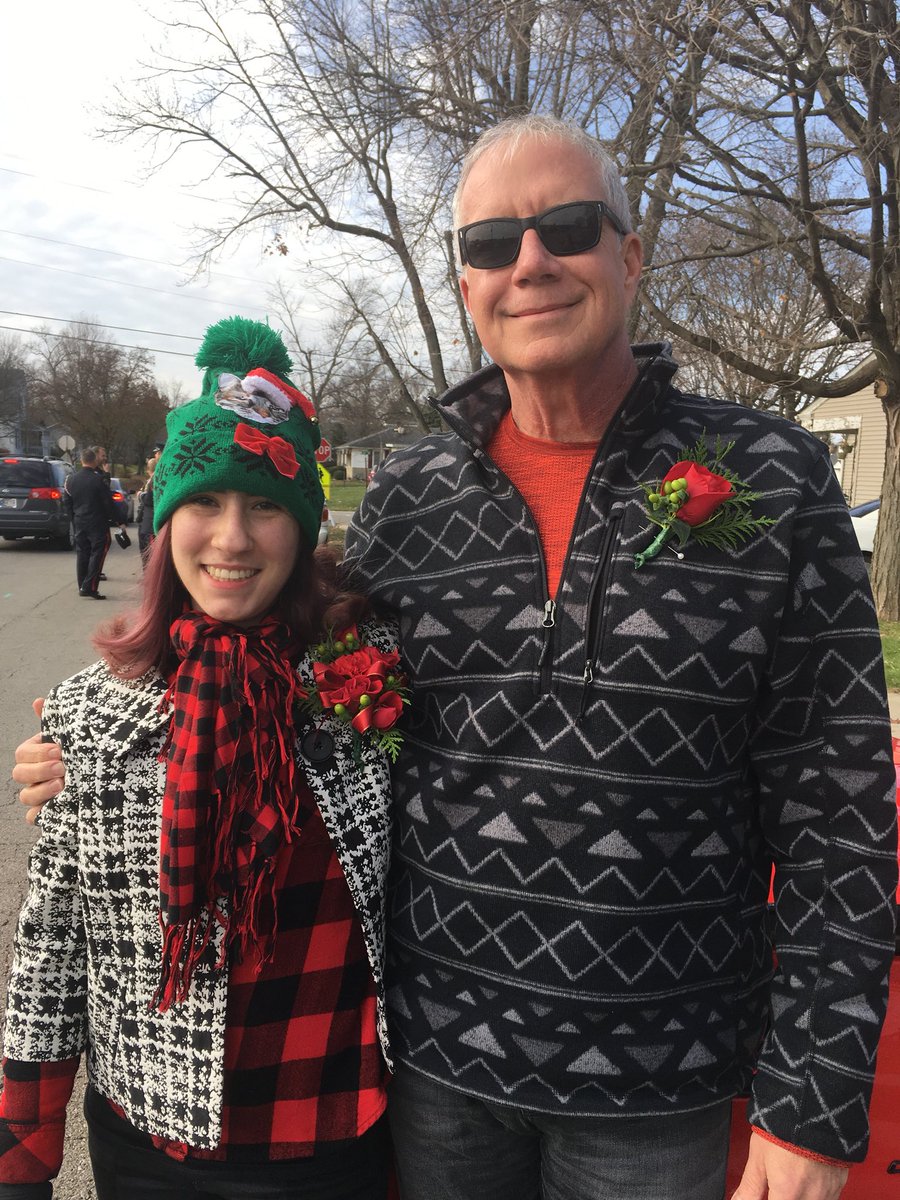 AlloraMollyM's tweet photo. Just got to be in the Noblesville #ChristmasParade ! My dad, @vette_stang (Jack Martin) was the Grand Marshal. It was tons of fun. @NoblesvilleIN #JingleBells https://t.co/nbQgjeXGmV
