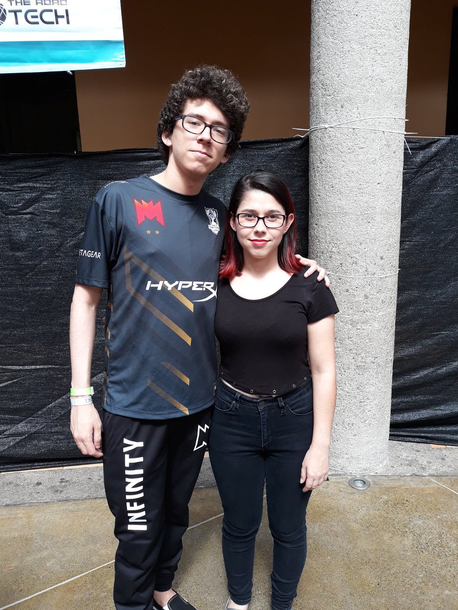 ksolisval's tweet photo. Estos cracks se han ganado el corazón de muchos loleros de Costa Rica , los apoyaremos siempre pase lo que pase. Espero que lo hayan pasado excelente en en este país, pequeño pero con gente muy pura vida. Go ahead @InFinitye_sport!!😉 https://t.co/ZwuWI5CFlD