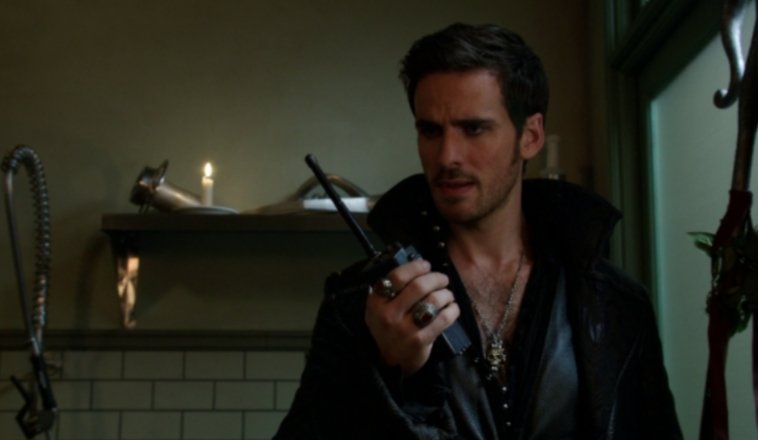 David and Killian go to Bo Peeps butcher shop so that they can get her shepherd's crook from her to find Anna. Meanwhile, Elsa tries to keep Emma awake by talking about Henry and her family. 4x02 "White Out" #CaptainSwanSunday