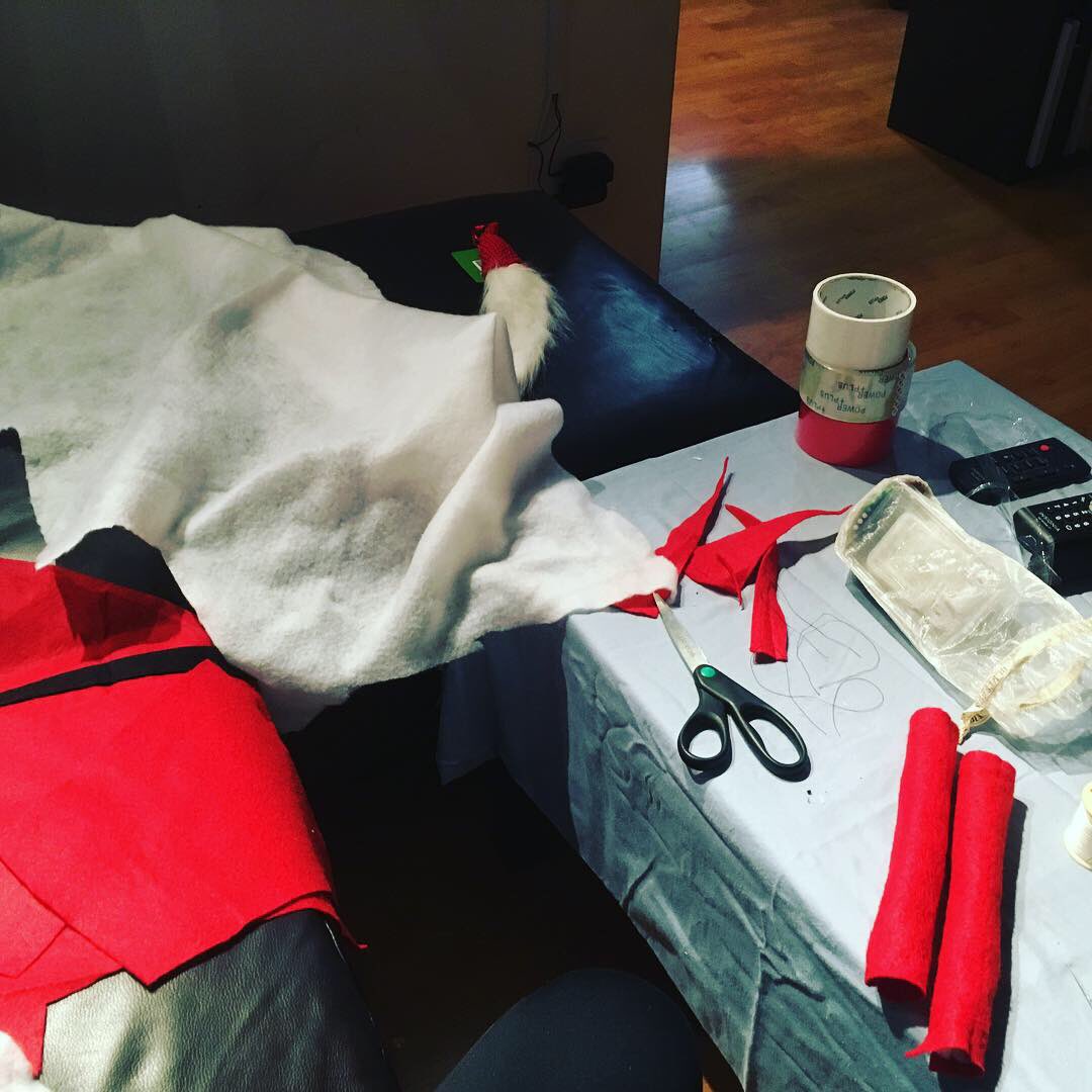 PassionateApEnt's tweet photo. Making props on a budget 101
1) the dollar store is your friend
2)....
Nope, that’s all.
#diy #becreative #headlesssanta #dollsarecreepy #filmmakers #props https://t.co/eX6iPcoiPQ