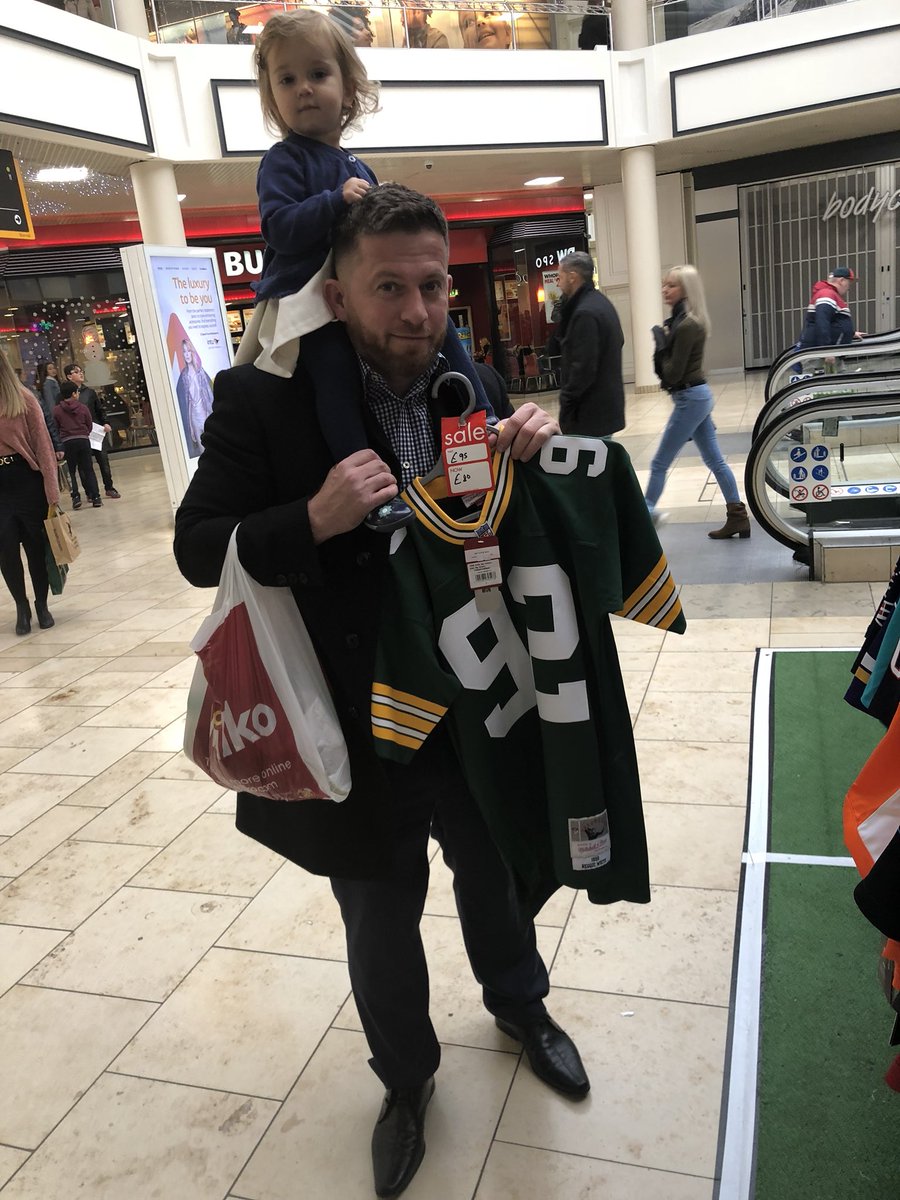 Packers tops on sale in the toon ! Might get one just to steal your thunder 😜 <a href="/kantrellk/">KantrellK</a>