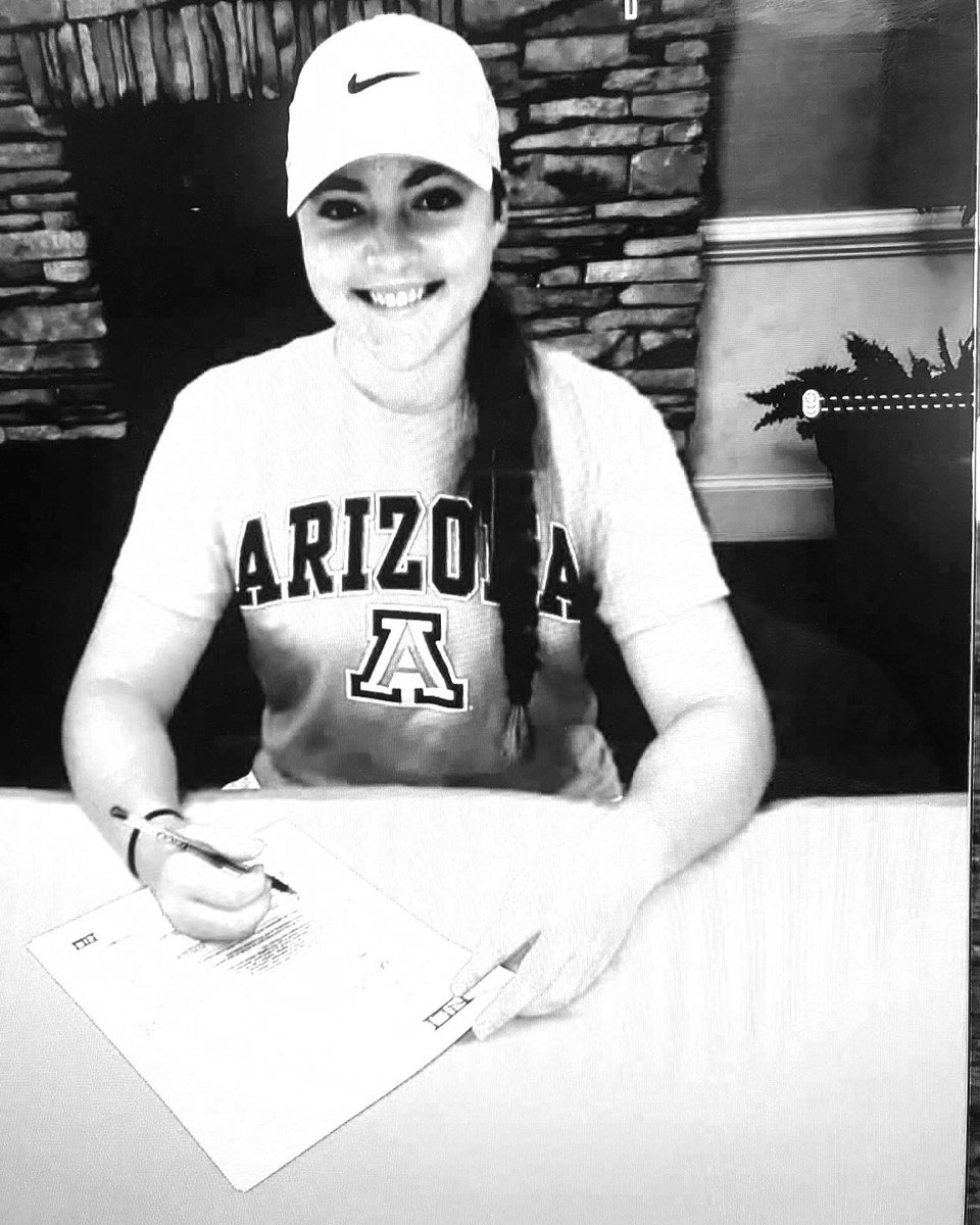 Elite_Per_Golf's tweet photo. Congratulations to Therese Warner. She just accepted and signed a full golf scholarship to the University of Arizona , the reigning NCAA WOMENS GOLF CHAMPIONS. 
Therese is one of the most talented and hard working juniors I have had the opportunity to coach. 
Congratulations!! https://t.co/bqOsmfFJb3