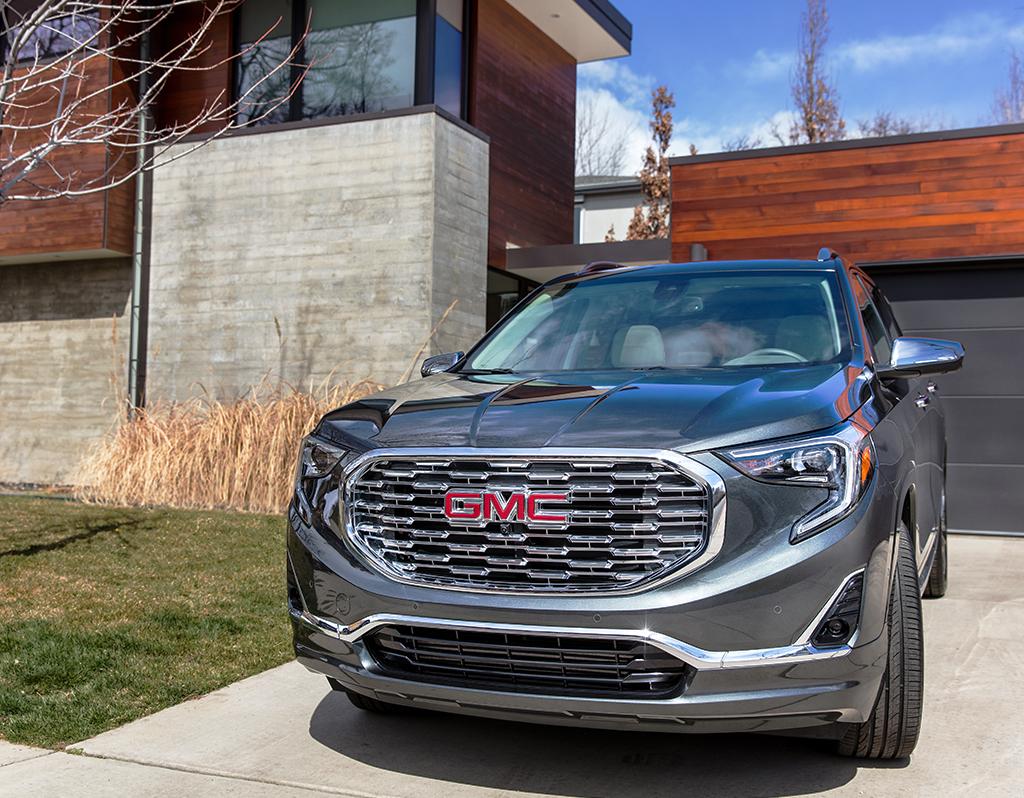 GMC's tweet photo. It would be a shame to keep it hidden in the garage. #GMCTerrain #Denali https://t.co/gMNhIwq72V