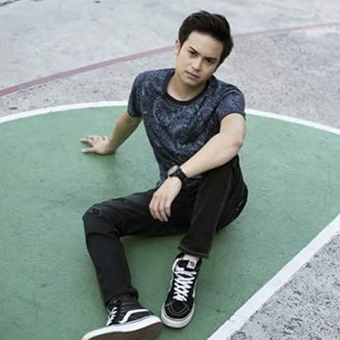 GuysManila's tweet photo. No Shirtless photos of Jhake Vargas
Hot or Not
Awesome😍😍😍😍😍😍😍😍😍
Or 
Awkward😒😒😒😒😒😒😒😒😒 https://t.co/48GztlPgrs