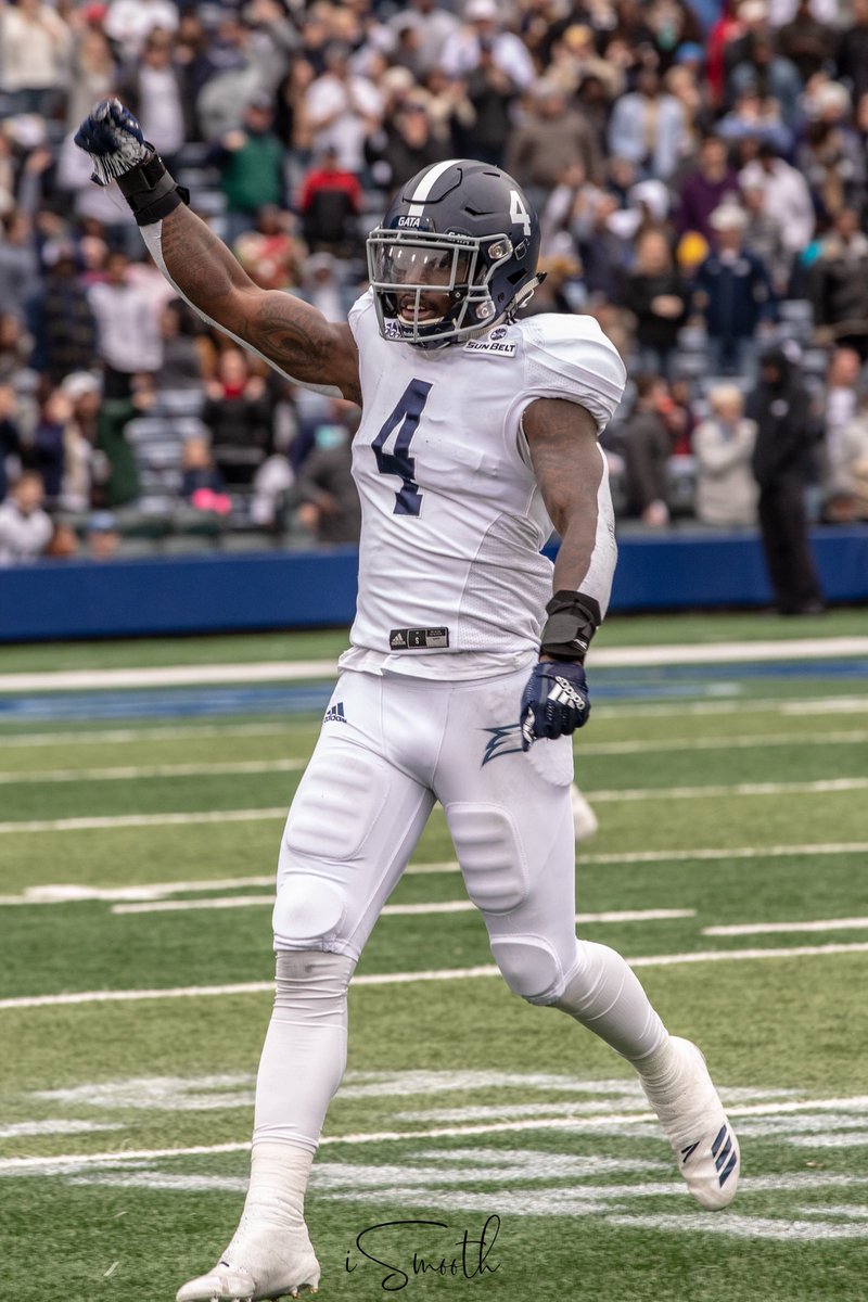 TheiSmooth's tweet photo. Let them lil boys run the city, we got bigger dream. #SouthernNeverState #GATA🦅 https://t.co/pC1sAHQCyn