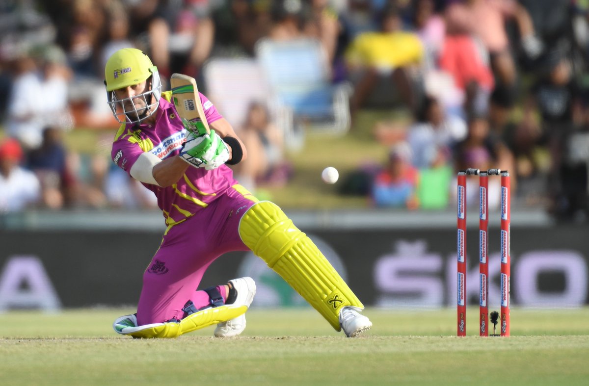 Paarl_Rocks's tweet photo. Score update: @Paarl_Rocks 53/2 after 8 overs.
Du Plessis 25*
Van Jaarsveld 23*
Run rate required 7.3
#PaarlRocks #MSLT20 #PRvJS https://t.co/OxBRZ8zWJP