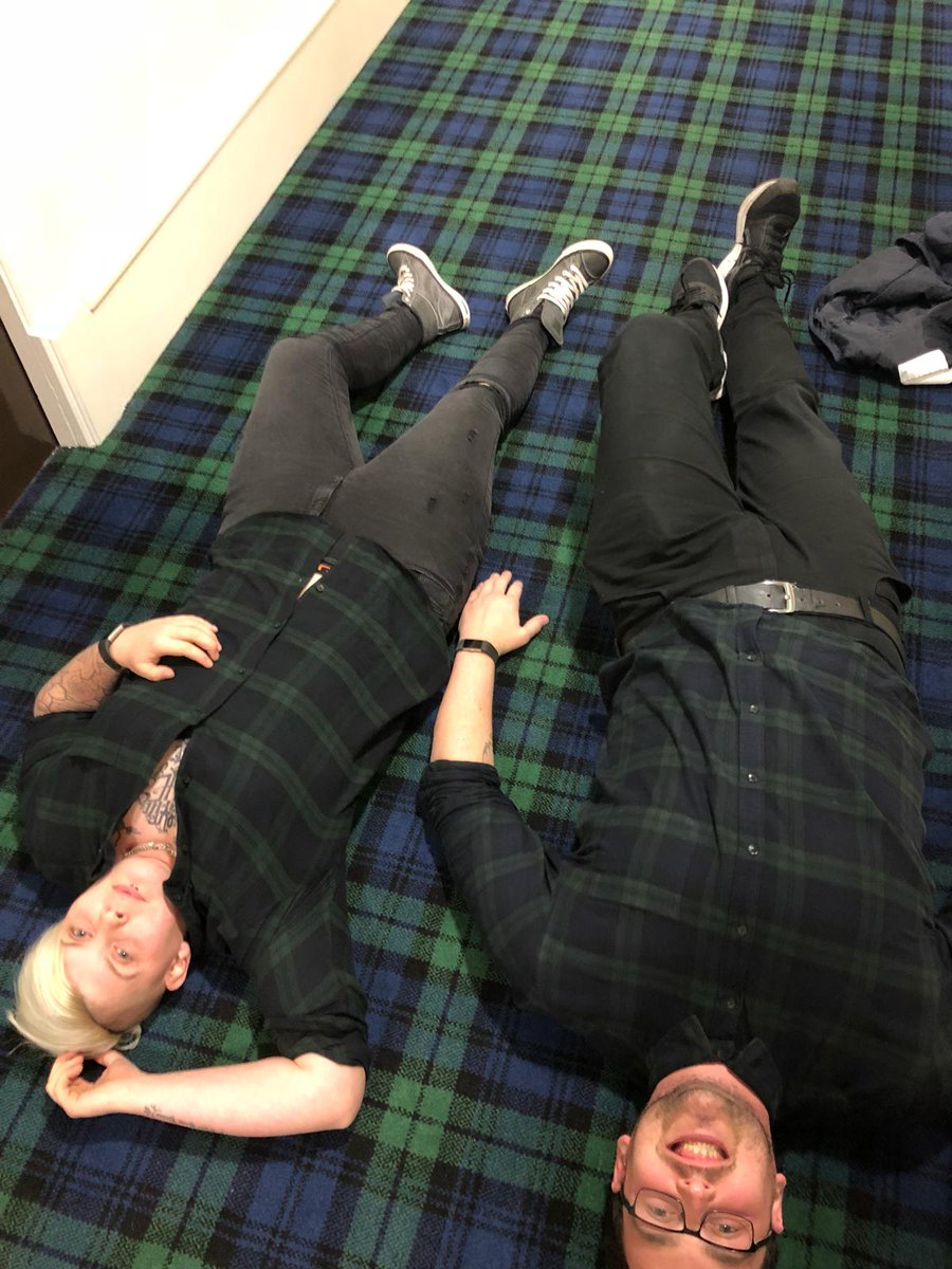 Martoon15000's tweet photo. @LucieSilvas @O2AcademyGgow @brothersosborne Me and Sam have come dressed as the carpet, in our scottish tartan! https://t.co/ZN5NxkkN7u