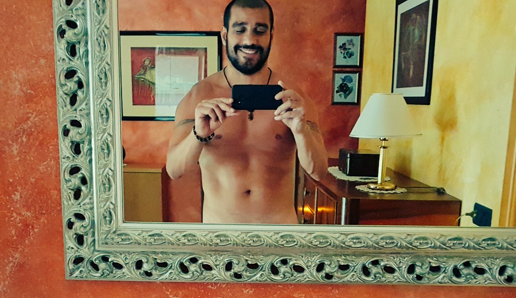 JoelSepelJOELSE's tweet photo. #GettingBetter #gettingstrong #ingoodheath #tobeingoodhealth #trainingdaybyday #perfectbody #Stong #handsome #handsomeboy #JOELSEPEL #JoelSe #JoeleSepel #thinker #HybridOne #ShowManPerformer #Cms24 #writerofsongs #AWriterOfSongs #Paroliere #Worder #alpha #DotatoXxl #tìotalentoso https://t.co/evYF53N5jU