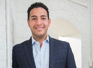 Sharestates's tweet photo. We sat down with entrepreneur Allen Shayanfekr to discuss his vision for #Sharestates and how it has evolved over time. Learn all about it today. https://t.co/2dfeVlmIUt https://t.co/fmHQ8d1xoA