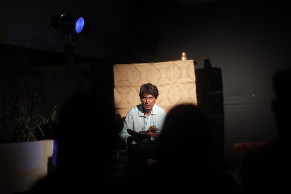CelebrateBandra's tweet photo. Happening Today :Mahadevbhai by Jaimini Pathak at Rustomjee

@fh_experience
 
#CelebrateBandraWithRustomjee #TimesCelebrateBandra #AFeelingCalledBandra #ComeLiveIt #peopleofbandra #festival #celebrate #bandra #biggerbolderbetter https://t.co/eUeu5jQBM2