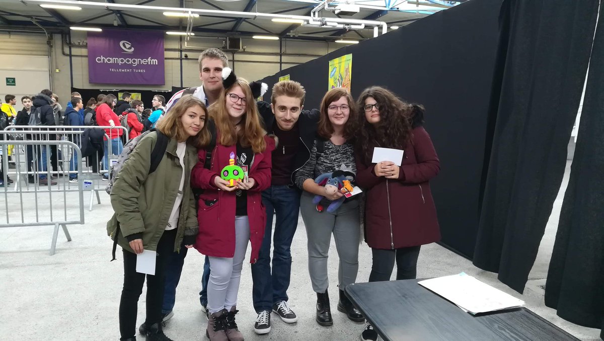 KevToyota's tweet photo. Un gros gros merci à @universdesora d'une gentillesse incroyable !!!! #GameInReimsِ https://t.co/1H9F6JqhAZ