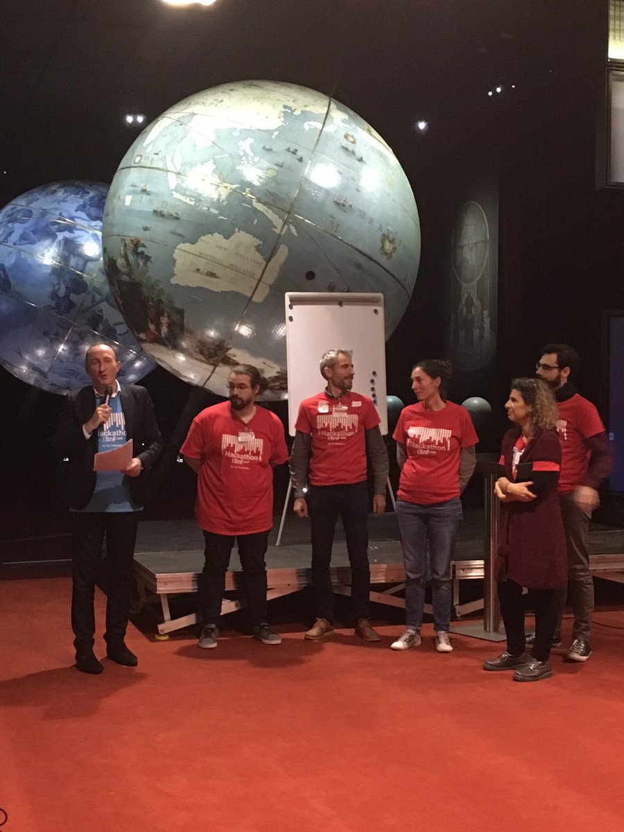 laBnF's tweet photo. Le prix du #hackathonbnf est décerné au projet « Mix tes romans » car il permet d’« inspirer la créativité chez les jeunes » ! Félicitations à toutes les équipes qui ont consacré leur temps et leur énergie pour cet événement @laBnF https://t.co/SaJ3zAhbKl