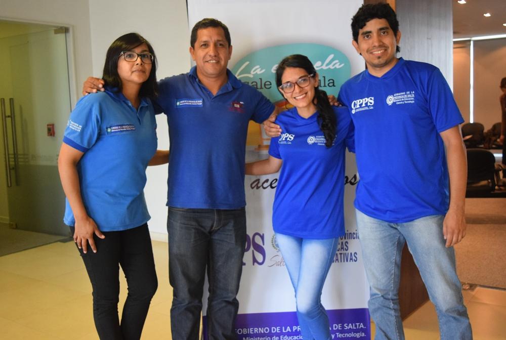 AlancayDel's tweet photo. #LaEscuelaSaleDelAulaSalta realizó Mesa de diálogo de #EducadoresComunitarios de nivel PRIMARIO y SECUNDARIO de toda la provincia con la presencia del @fguillesaavedra Coord Provincial de #CPPSSalta @aniberruezo @larubita70 @OscarGhillione @MEducacionSalta https://t.co/bkrQihho32