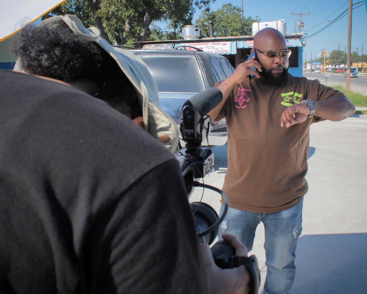 CADDYMUZIK's tweet photo. @CADDYMUZIK "Friday" Video Coming Soon 🎥 Shot By @DangFilms
#Satx #Satxbloggers #SanAntonio #Sacurrent #CadillacMuzik #Dangfilms https://t.co/p32mWdRCZN