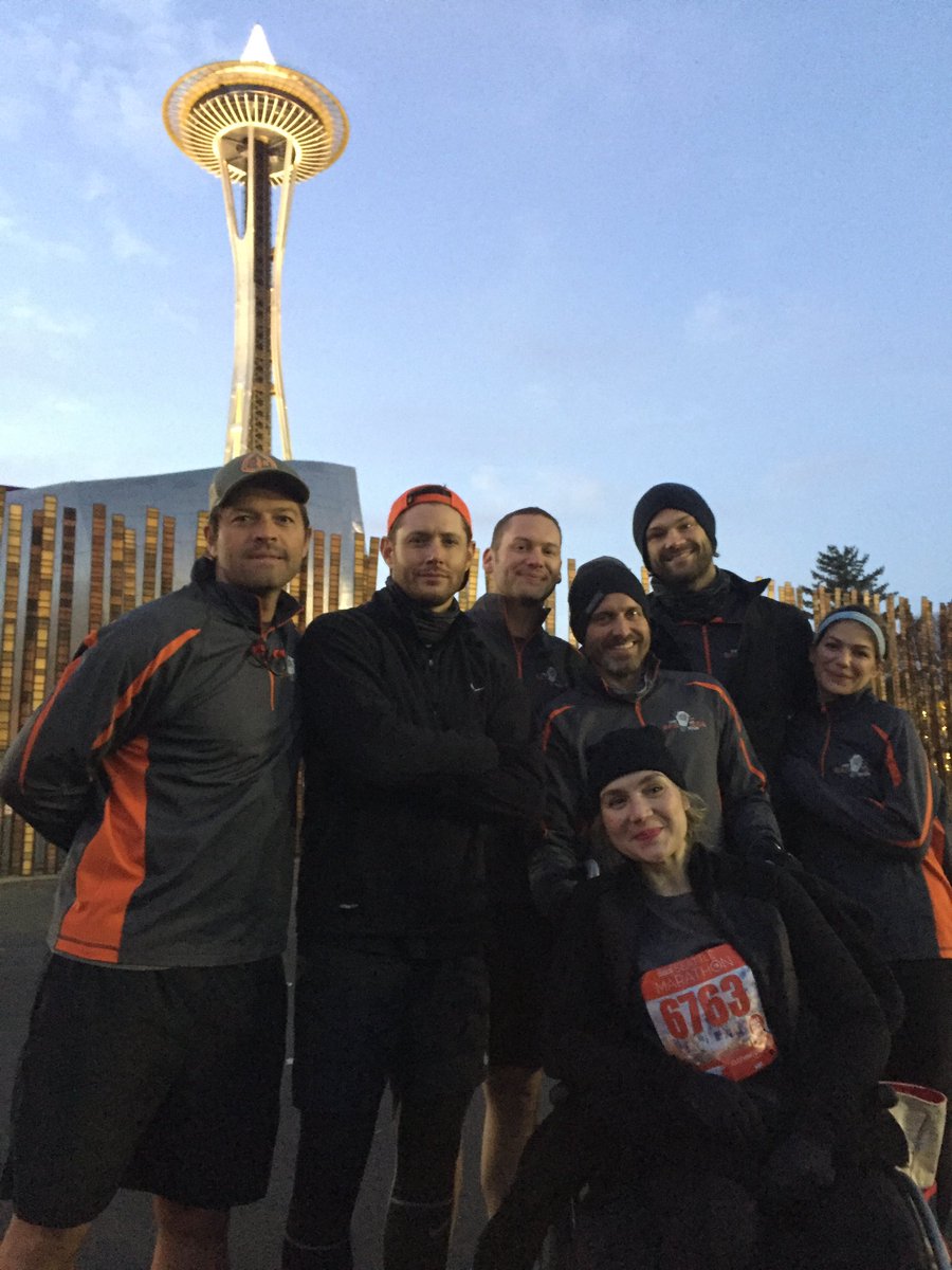 Amica's tweet photo. Good luck to #TheBadIdeaTour! Remember, you’re running 26.2 miles for a great cause! @RandomActsOrg @SeattleMarathon #RunAmicaSeattle #SeattleMarathon #RunSEA18 https://t.co/dfJGw91UF6