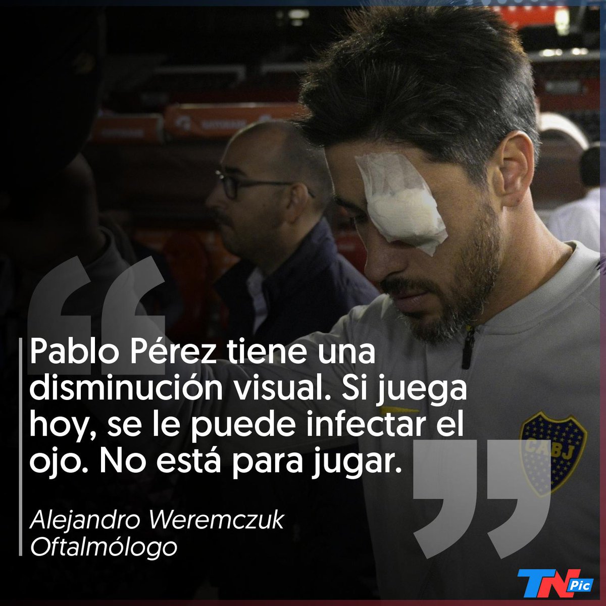 todonoticias's tweet photo. El profesional que atendió al jugador de Boca, aseguró que no está en condiciones para estar en el campo de juego: "Está mejor que ayer, pero no está para jugar" https://t.co/Hq54dTpRyF https://t.co/Igm8REIYzm