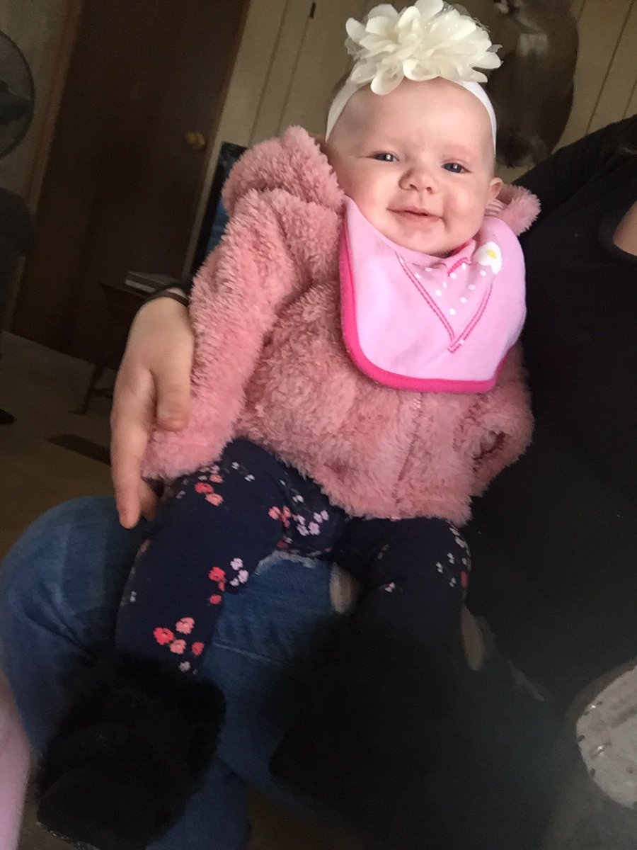 12_smitty's tweet photo. I have such a happy baby 💗💗 https://t.co/WUPZ2Hzp9a