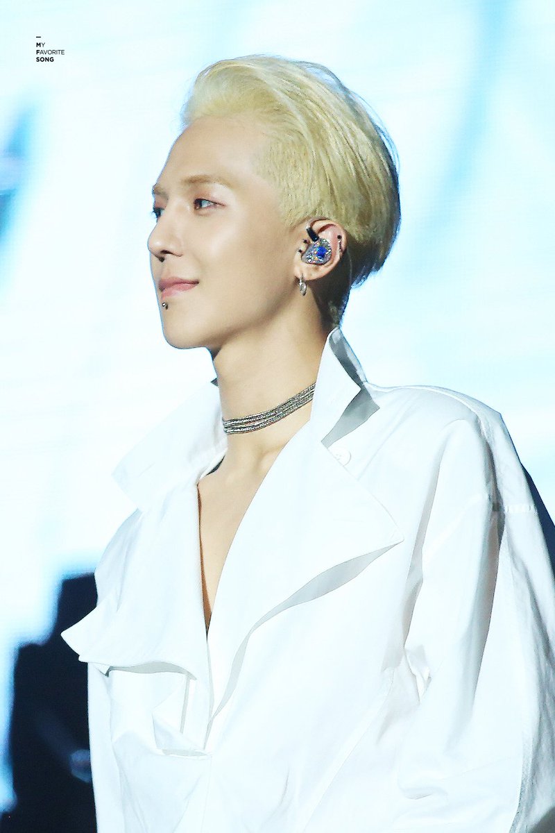 MYFAVORITE_MINO's tweet photo. TODAY IS MINODAY XX x_x

181124 위너 홍콩콘서트 HQ

#EVERYWHERETOURINHK
#WINNER #위너 #송민호 #MINO

@official_mino_ https://t.co/c3AM4HZeRC