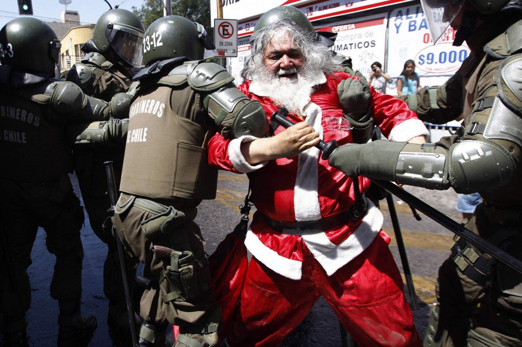 Comunista!': shopping põe segurança para Papai Noel do PT em