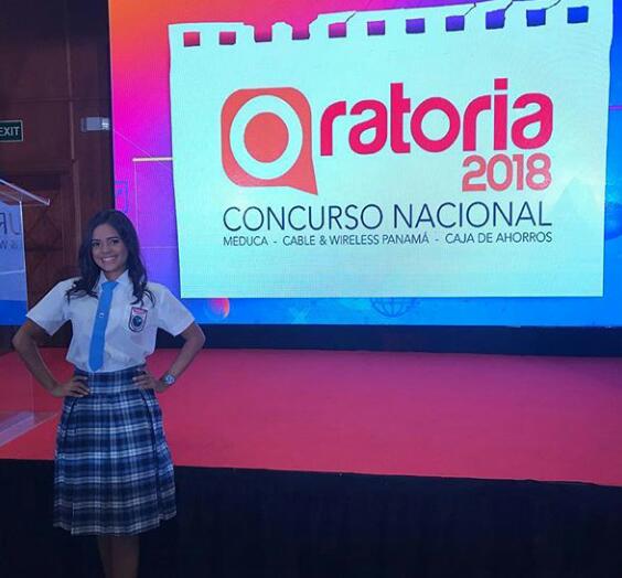 correaricky28's tweet photo. Hoy a las 6pm #RachelBurgos nuestra representante de #Herrera @chitreanos #Oratoria2018 https://t.co/exFX0Nc3RC