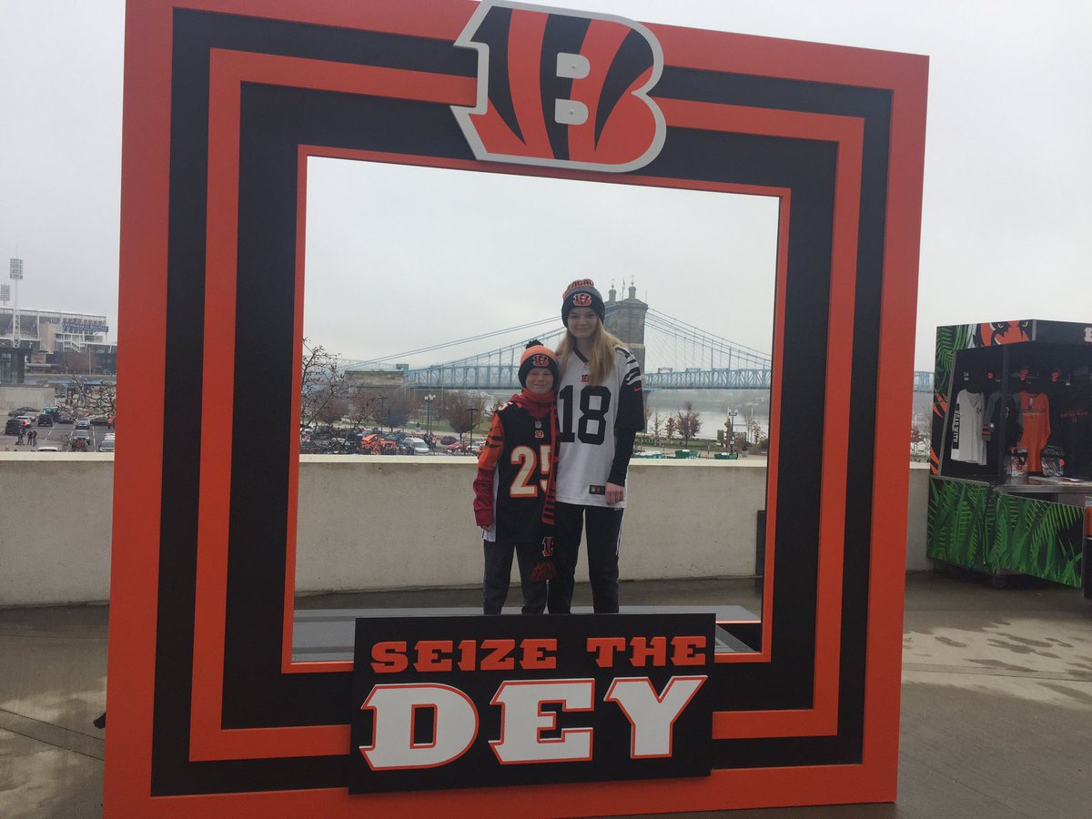 LJHuntington's tweet photo. Sadly, we couldn’t make it to #PaulBrown today, but luckily our niece and nephew are willing to roar in our place at the game!#beatthebrownies #SeizeTheDEY⁠ ⁠ ! https://t.co/q6AX0ngI7p