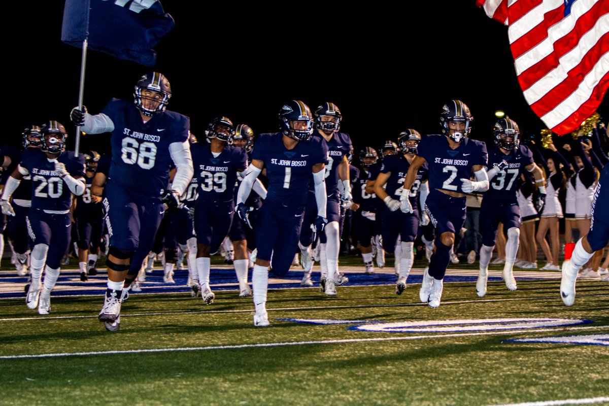 CosceYa's tweet photo. It's been a pleasure and privilege to be on the field with @boscofootball this year and every year.  Thank you for being such a great group of people.
Photos are ready ♥️🏈https://t.co/CIBc2ZaTmy https://t.co/Ct0f108Ctl