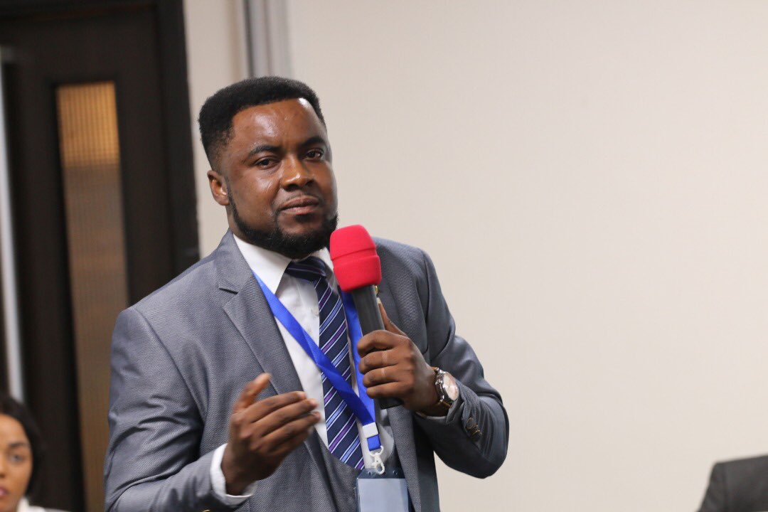 EcpEcryptopay's tweet photo. Mr.Emmanuel Gyan Popularly Known as โBlockchain โ giving a wonderful presentation at ECP ECRYPTOPAY MEGa Seminar at Golden Tulip ๐ท
#ecpcoin
#ecryptopay
#ecppays https://t.co/Fgq5O1SPip