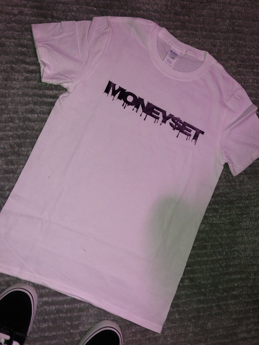 MoneySetEst's tweet image. The Wait is Over 💧... Start Placing Your Pre - Orders Now !!  Shirts , Hoodies etc