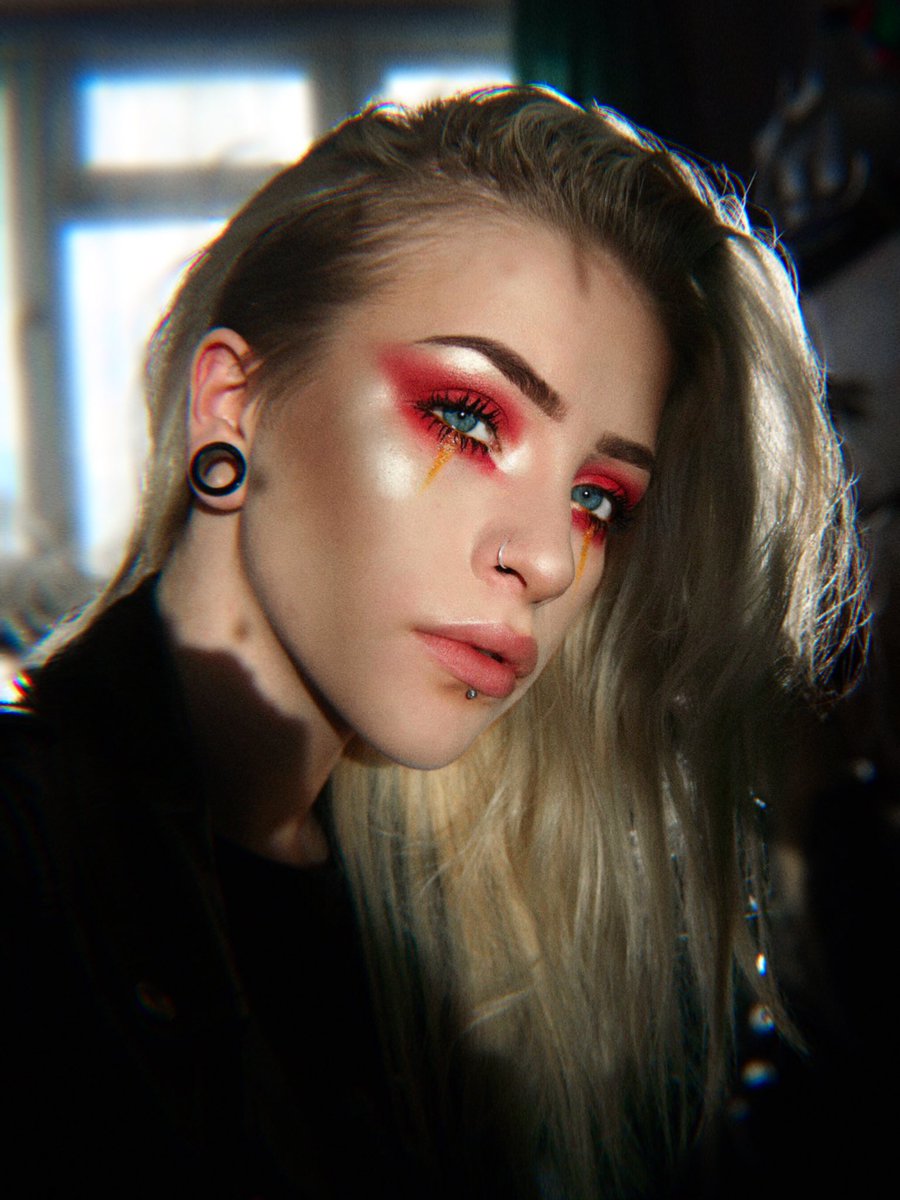 beckyderidderr's tweet photo. fav day of the week 🖤#lgbtqoftheworld https://t.co/iIMM1eptqP