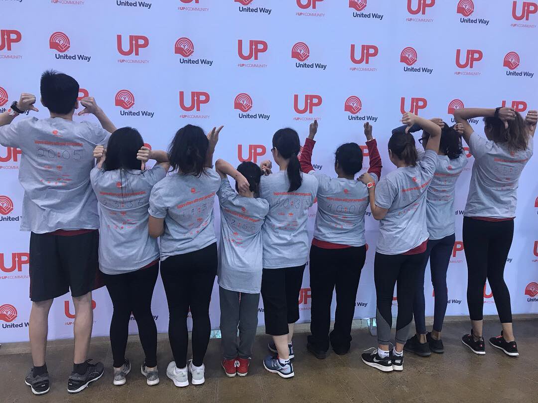 MoyWongTam's tweet photo. I am so proud of #teamCICS for  climbing 1,776 steps on the @TourCNTower and raised $3400 for @uwgreaterto. 
_
#teamCICS
#cicscanada 
#up4community #cntowerclimb #unignorable https://t.co/NdDXWfigWF