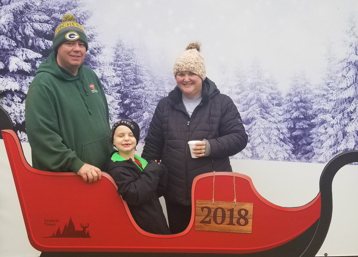 Went for a sleigh ride and got our Christmas tree today at Francis trees in Rio. Always the best place to get our tree. My lovely wife even made sure the tree didn't fall on me when I finished sawing it.