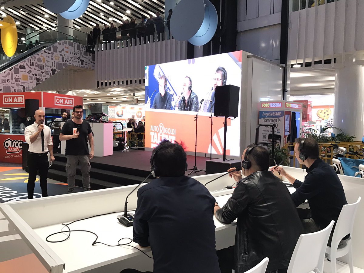 discoradioIT's tweet photo. Momenti di Autorigoldi #TalentZone. Vi aspettiamo al #BicoccaVillage di #Milano! @AutoRigoldi @e_Cooltra https://t.co/uE7yWU4nDo