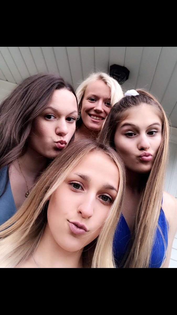 Bridgetyenco's tweet photo. HBD LEXI 🤗🤗❤️❤️ Wow ily here a kiss 😘😘 #forcarter https://t.co/eojq1PjG1U
