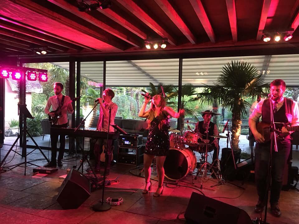 IlluminatesBand's tweet photo. Some pics from a fantastic wedding we played a few weeks back! #liveband #livemusic #weddingband #partyband #drummer #guitarist #singer #pianist #wedding #dancing #party https://t.co/NLoYDD6T0L