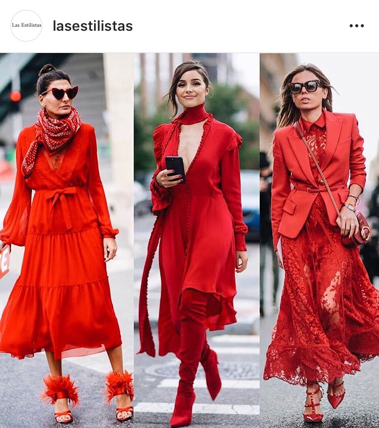 En un invierno lleno de leopardo te propongo un #totallook #rojo cuál prefieres? Tienes más ideas en mi Instagram <a href="/LasEstilistas/">Las Estilistas</a>
