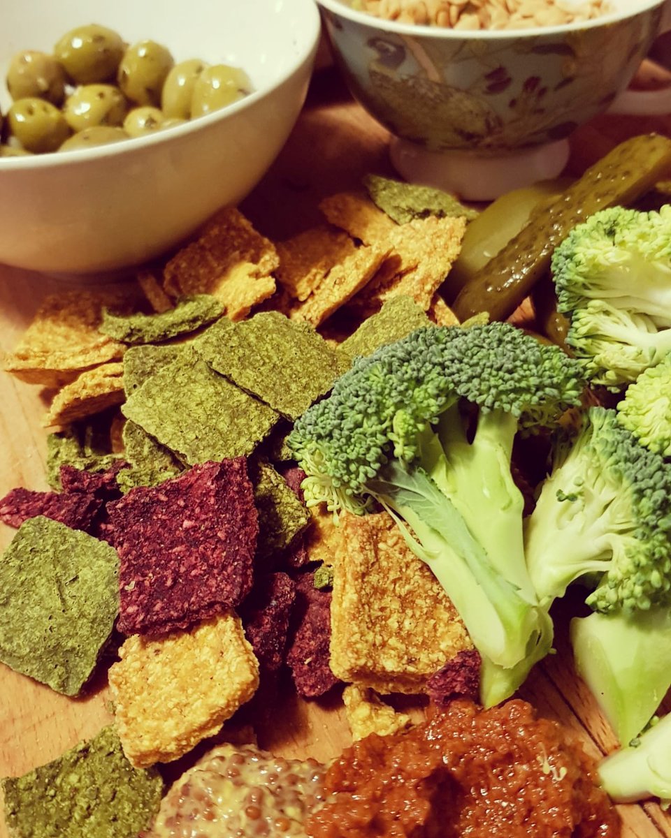 For all your Sunday afternoon nourishment requirements! #innatefood <a href="/OllysOlives/">Olive Thwaites</a> <a href="/MelloMelonUK/">Mello</a> <a href="/sainsburys/">Sainsbury's</a>