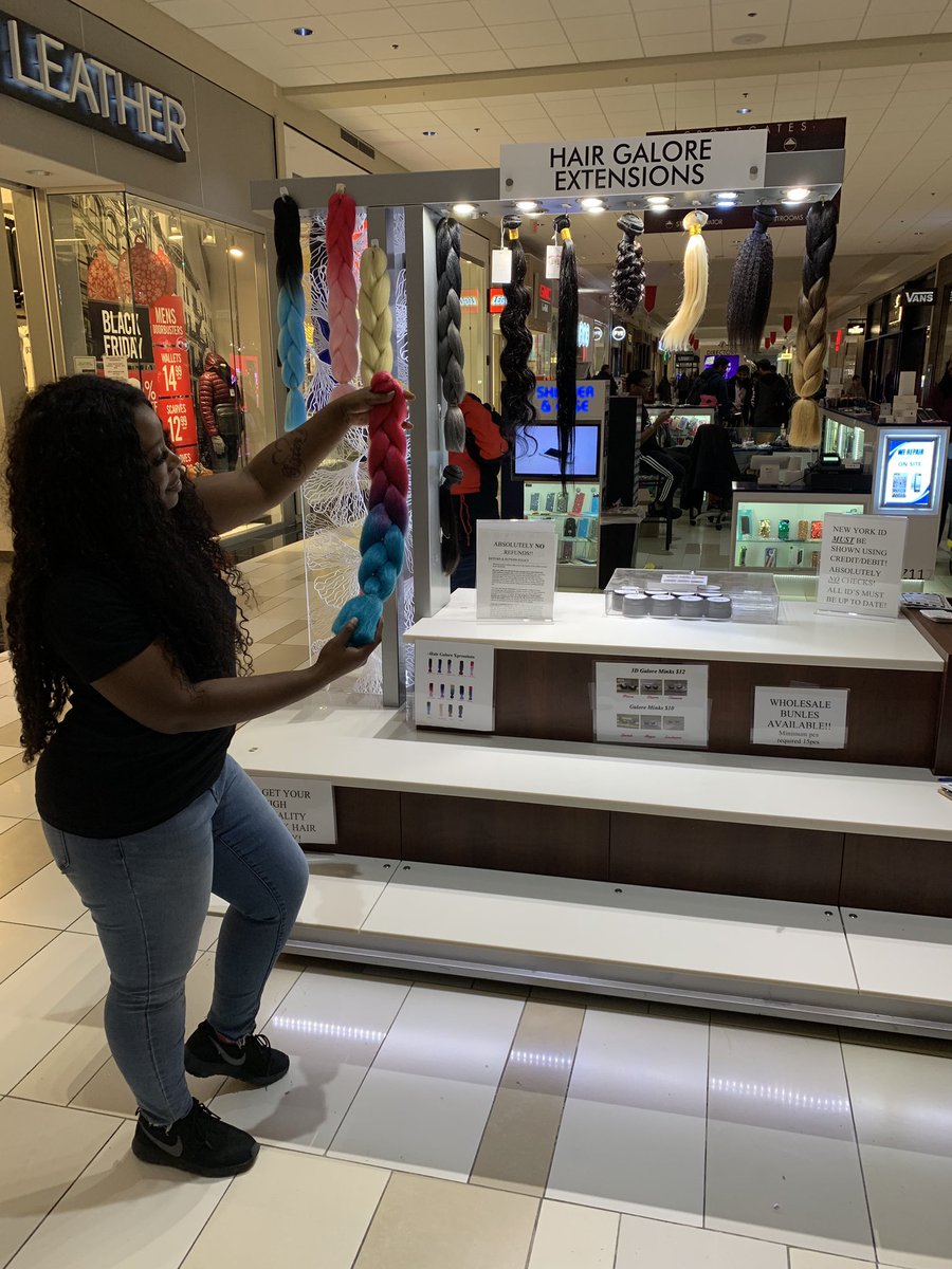 Afeathertouch's tweet photo. Hi everyone my name is Naj I’m 25 I started up my own Business selling hair, extensions, and lashes. It would really help me if everyone could  RT and share my page my next client might be on your TL, Thank you and have a blessed day❤️ https://t.co/waORCl8HjL https://t.co/rH3QO0W3ca