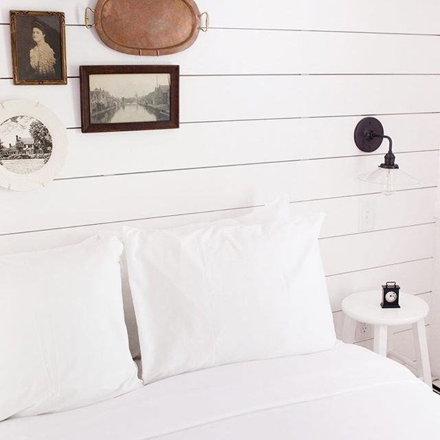Holly Folly is just a few days away! Looking for a place to stay? We may be closed, but our sister property <a href="/ebenhouse/">eben</a> is ready to welcome you ❄️