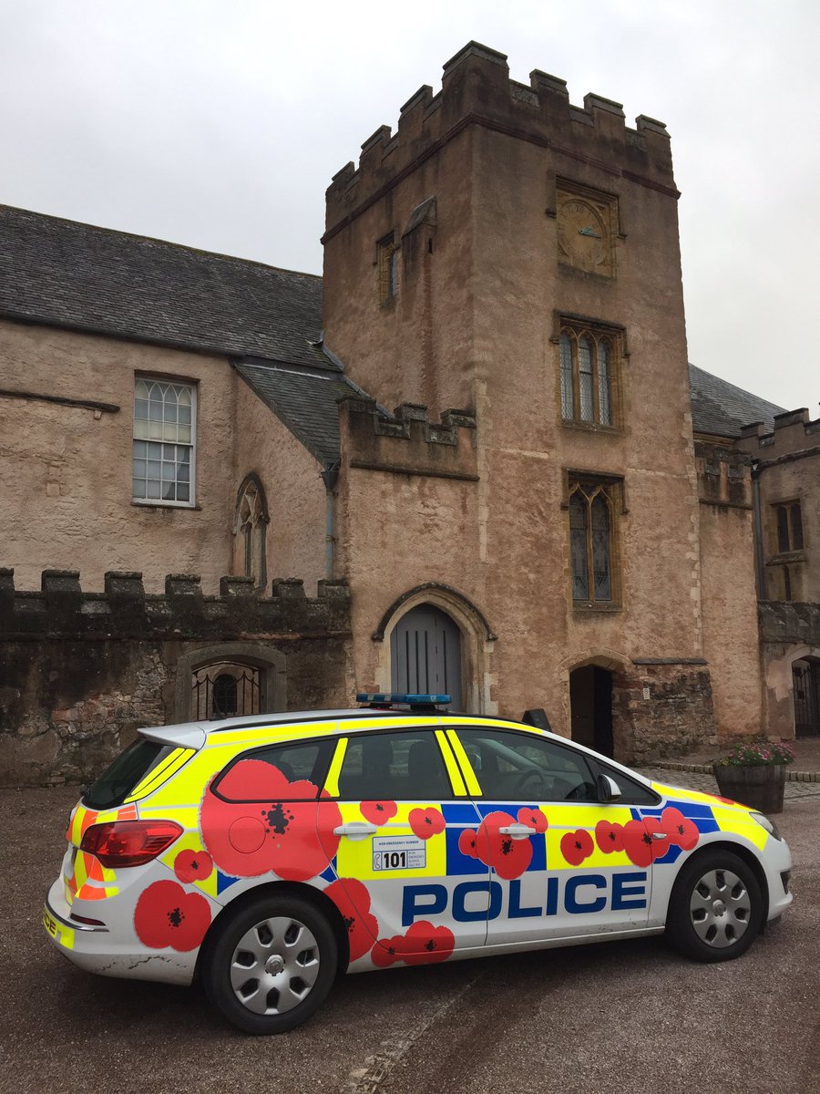 InspSouthDevon's tweet photo. #Rememberance2018
@TorquayNHT enjoying #policepoppycars around #Torquay with MOP thrilled to see & take photos
#proud
@PSMirandaDalton https://t.co/nM2qzW1vxo