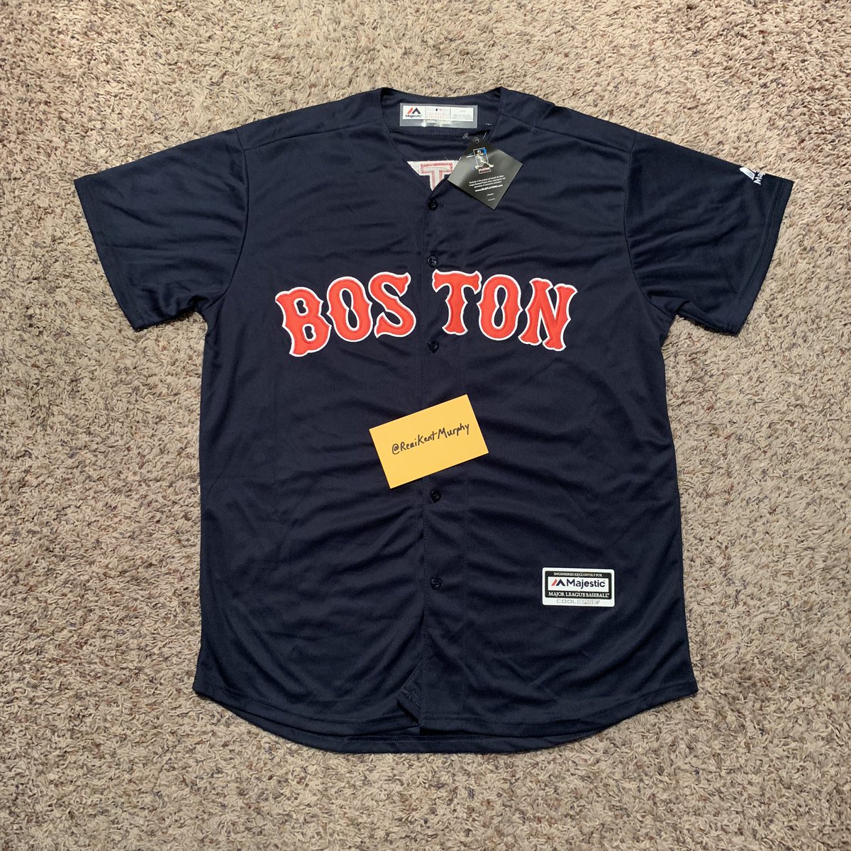ReaIKentMurphy's tweet photo. I am giving away this David Ortiz Jersey to ONE lucky follower when I reach 10,000 followers. RETWEET this tweet and FOLLOW ME for a chance to win. MUST BE FOLLOWING ME TO ENTER 😳🔥 https://t.co/pennwMbdMS