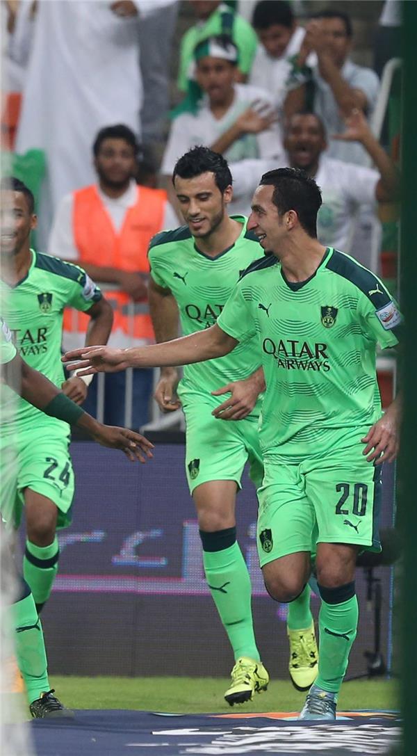 alnoofi44's tweet photo. ضمن مـوقع الأسطورة. 

نقدم لكم أعزائي رابــط الأسطورة لـ مشاهدة مباراة  #الاتحٌاد_الاهلُي
بث مباشر سريع جداً وواضح. 

.
.
.
رابط الــبث : https://t.co/spaw2r0IER https://t.co/tGMkWKeM6C