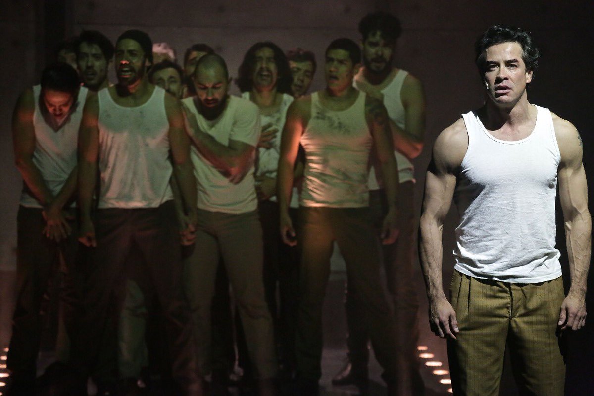 Los veo hoy en "El Beso de la Mujer Araña"  Teatro Hidalgo a las 5:00 y 8:00 PM. #thekissofthespiderwoman #Valentin <a href="/besomujerarana/">El Beso de la Mujer Araña</a>