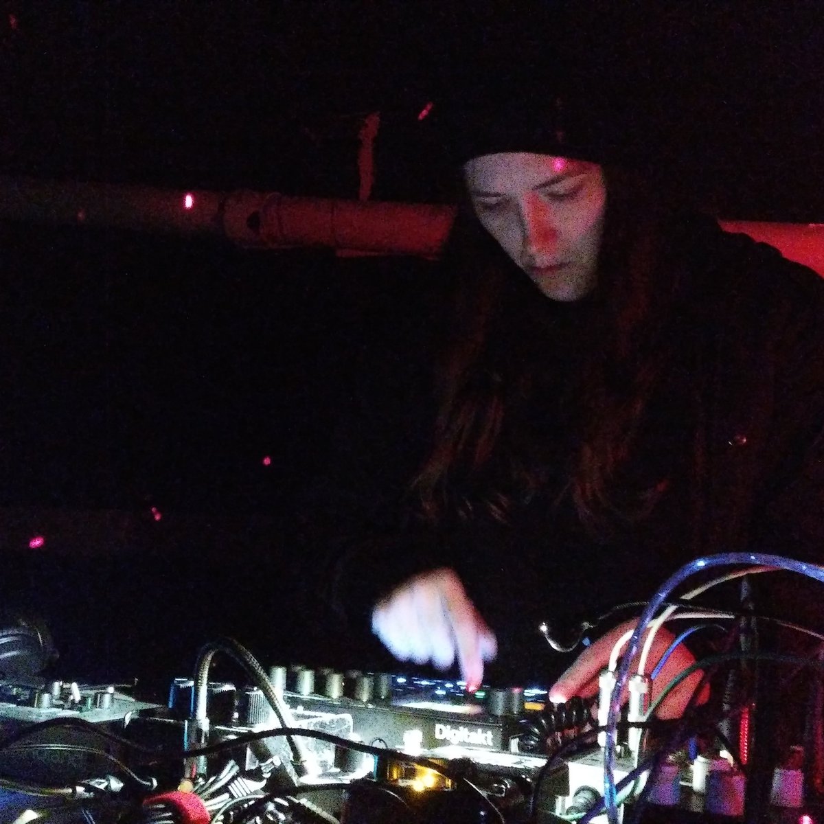 bpmf_us's tweet image. #Bastet live was awe inspiring. #DjWirl sound system is absolutely amazing. #PhillyUnderground