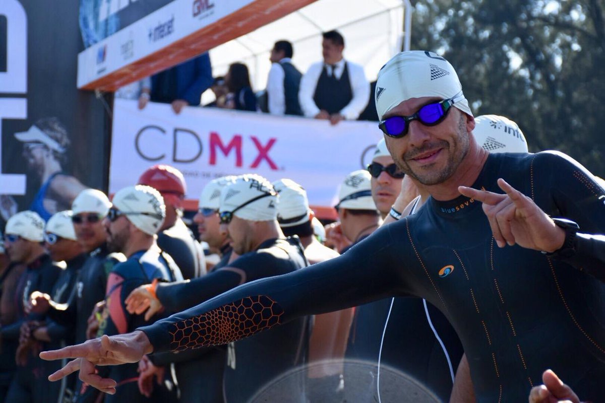 ManceraMiguelMX's tweet photo. En mi administración al frente del @GobCDMX nos comprometimos a ser una #CapitalDelDeporte que orgullosamente sigue dando resultados: este es el recién inaugurado Centro Acuático de la Ciudad Deportiva Magdalena Mixhuca, donde hoy se realiza el primer #TriatlónCDMX. #mm https://t.co/OEHltw3ssm