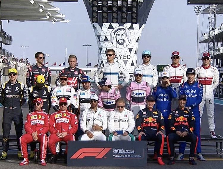 AL007EX's tweet photo. Abu Dhabi GP 2018 https://t.co/TM6aSSrz9w