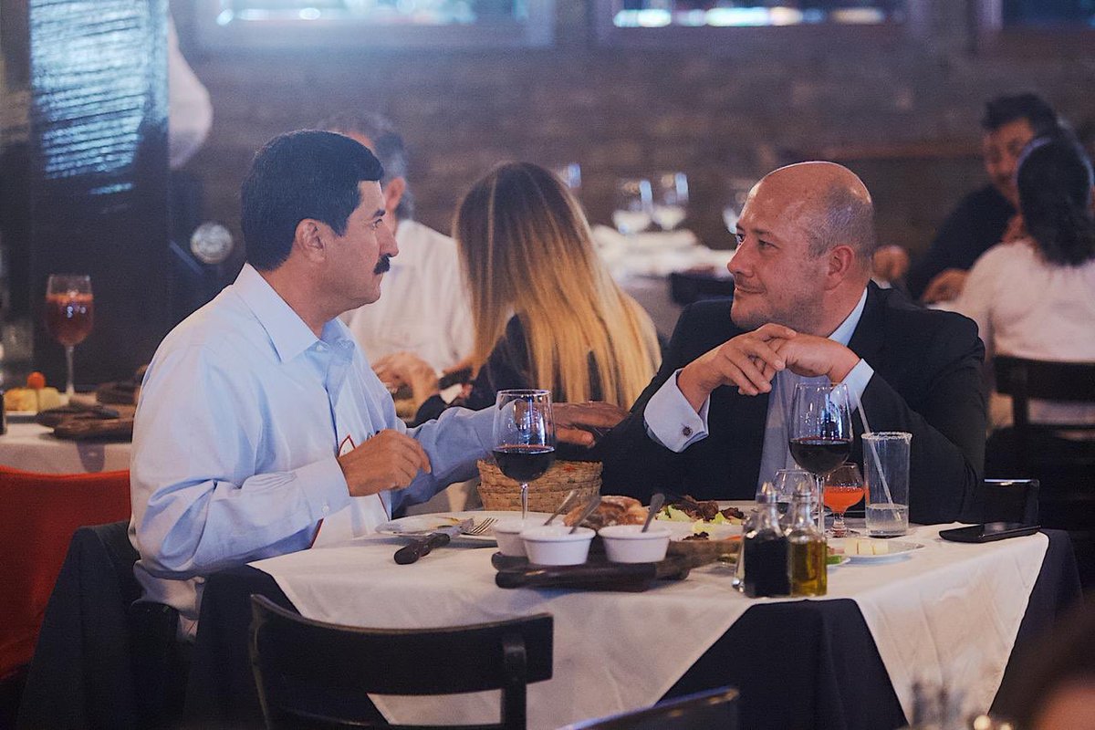 Javier_Corral's tweet photo. Un diálogo en la convergencia con @EnriqueAlfaroR y el compromiso sellado de convertirnos en promotores y aliados por un nuevo acuerdo de coordinación fiscal, la defensa de la soberanía de nuestros Estados y llegar hasta las últimas consecuencias en la lucha anticorrupción. https://t.co/ShYkvdEqkb