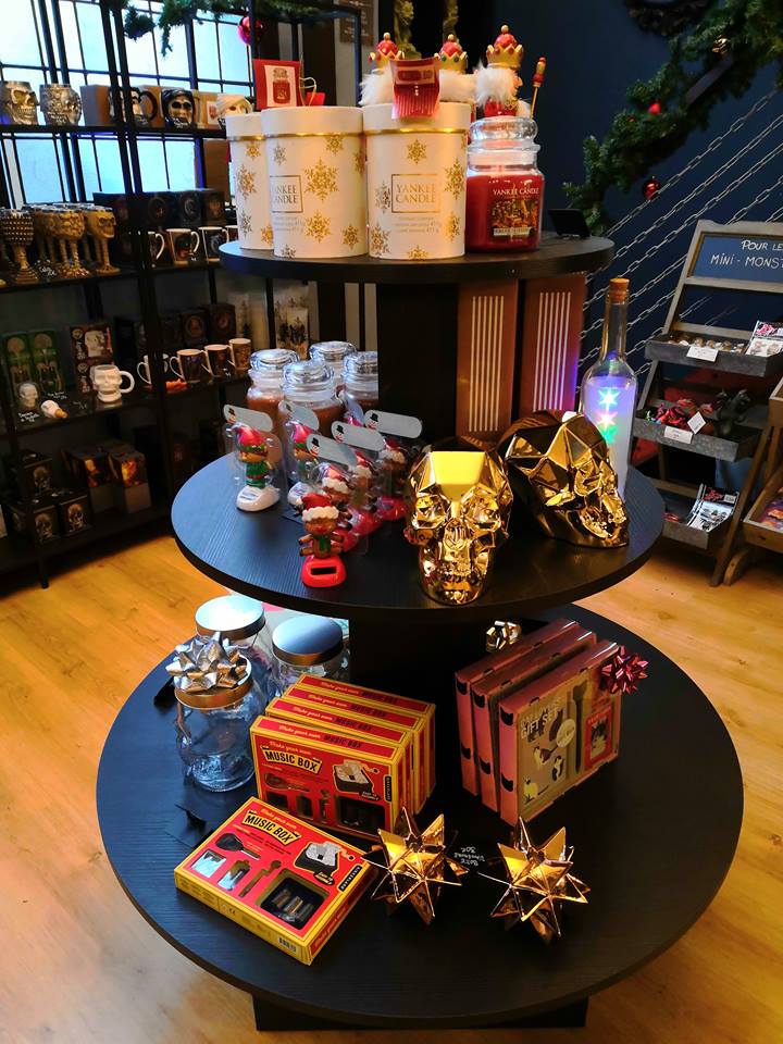 #Noel : Plein de nouvelles choses à découvrir à la boutique du Manoir de Paris 🛍️
Qui sait, cela vous donnera peut-être des idées de cadeaux 🎅🎁