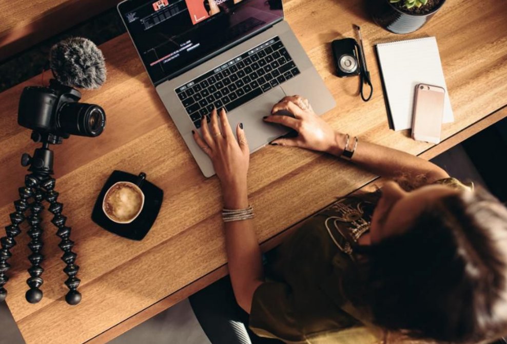 Vouch4MeVideo's tweet photo. #VideoTestimonials enable you to display not only whether your service or product meets expectations but also the evolution of how it's impacted customers' lives. Read How To Make An Effective #Testimonial #Video @  https://t.co/6lESidLgDe. DM us for #VideosYouCanTrust https://t.co/kVrbdnXZyr