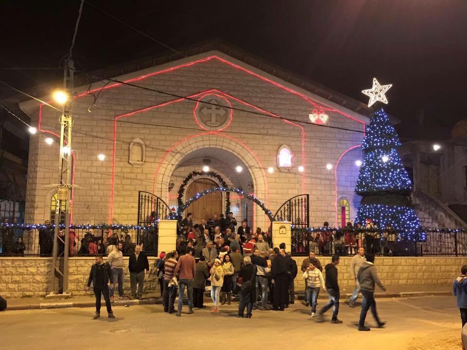 Sakhnin سخنين is a Palestinian town in the Galilee. The town is now home to 1500 Orthodox and Catholic Christians. Some families had to leave the country during the war and nakbe in 1948.